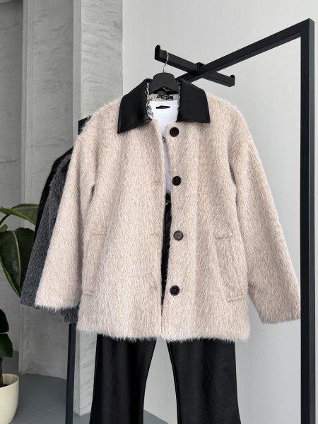 جكيت فرو قبة جلد