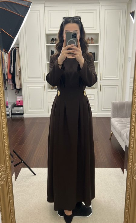 فستان عملي مكسي مع ربطة