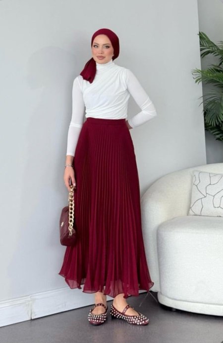 تنورة مبطنة كسرات طويلة