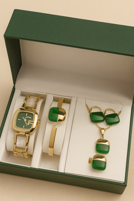 طقم ذهبي مع اخضر (5 قطع)